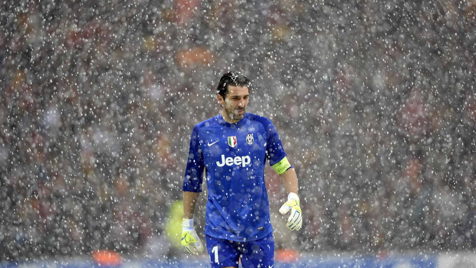 比赛期间商业赞助激增，俱乐部收入大幅提升，赞助商对俱乐部的意义